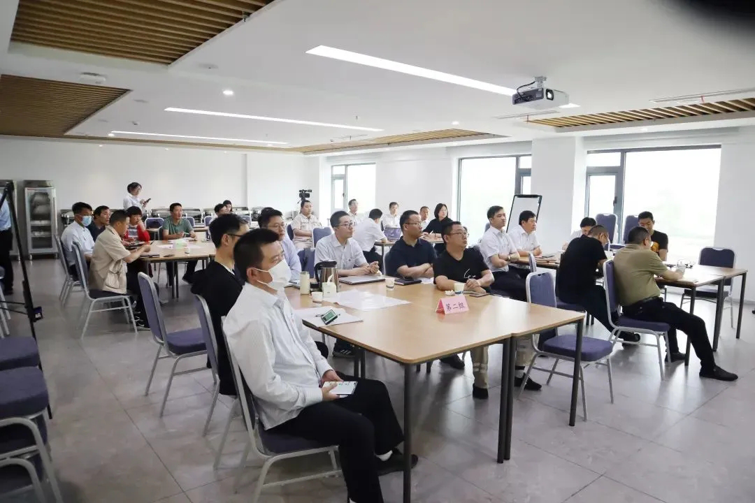 爱波瑞精益管理课程助推天澄装备核心层管理再上新台阶